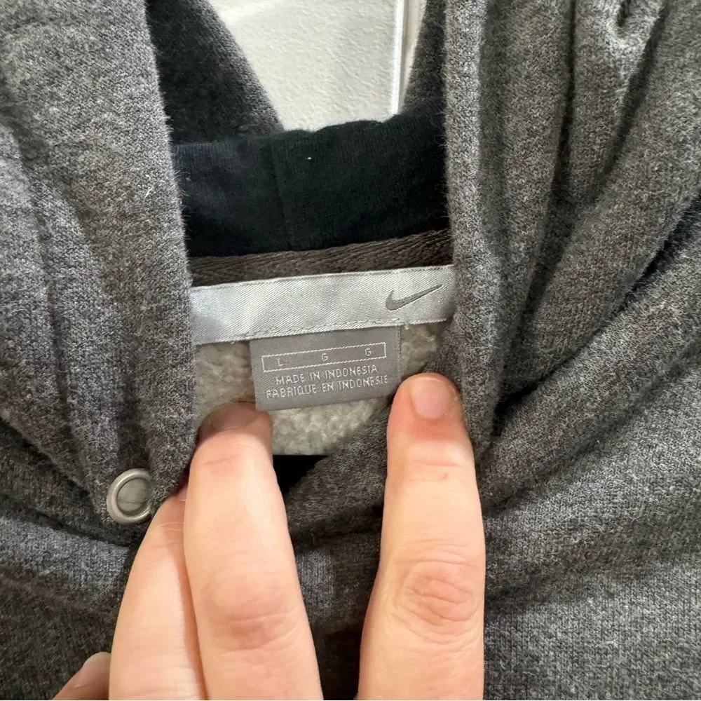 Nike Men's Gray Hoodie Size Large